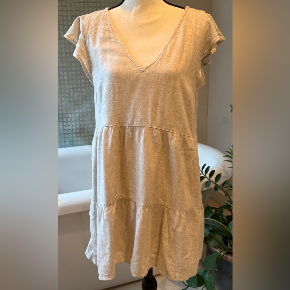 Abercrombie & Fitch Cream Sleeveless Dress